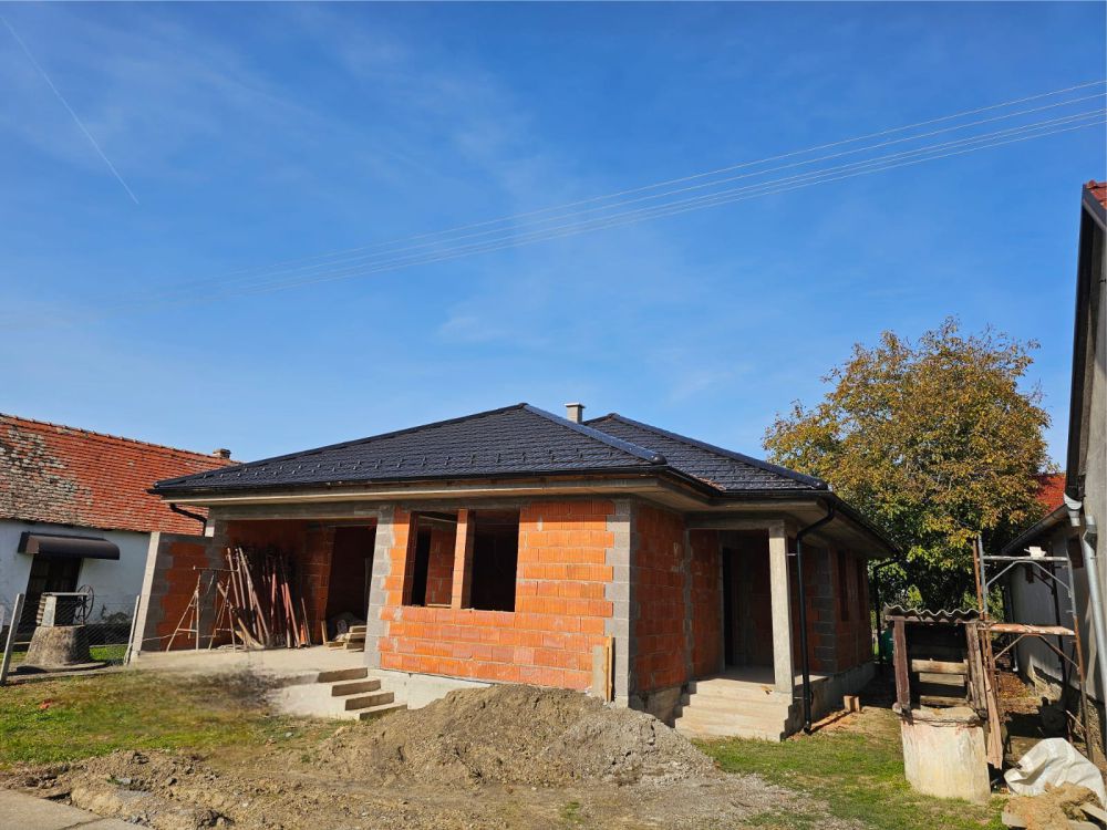 MICRO BAU – završeni projekt kuće s krovištem